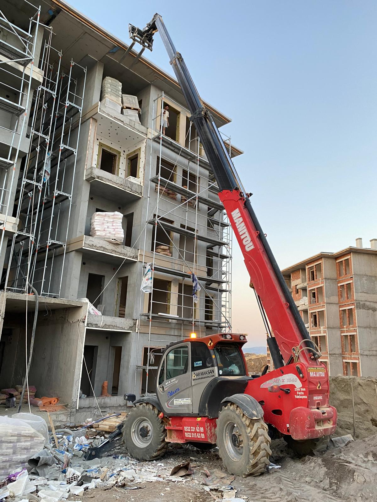 İzmir Forklift Çözümleri ile İşinizi Hızlandırın